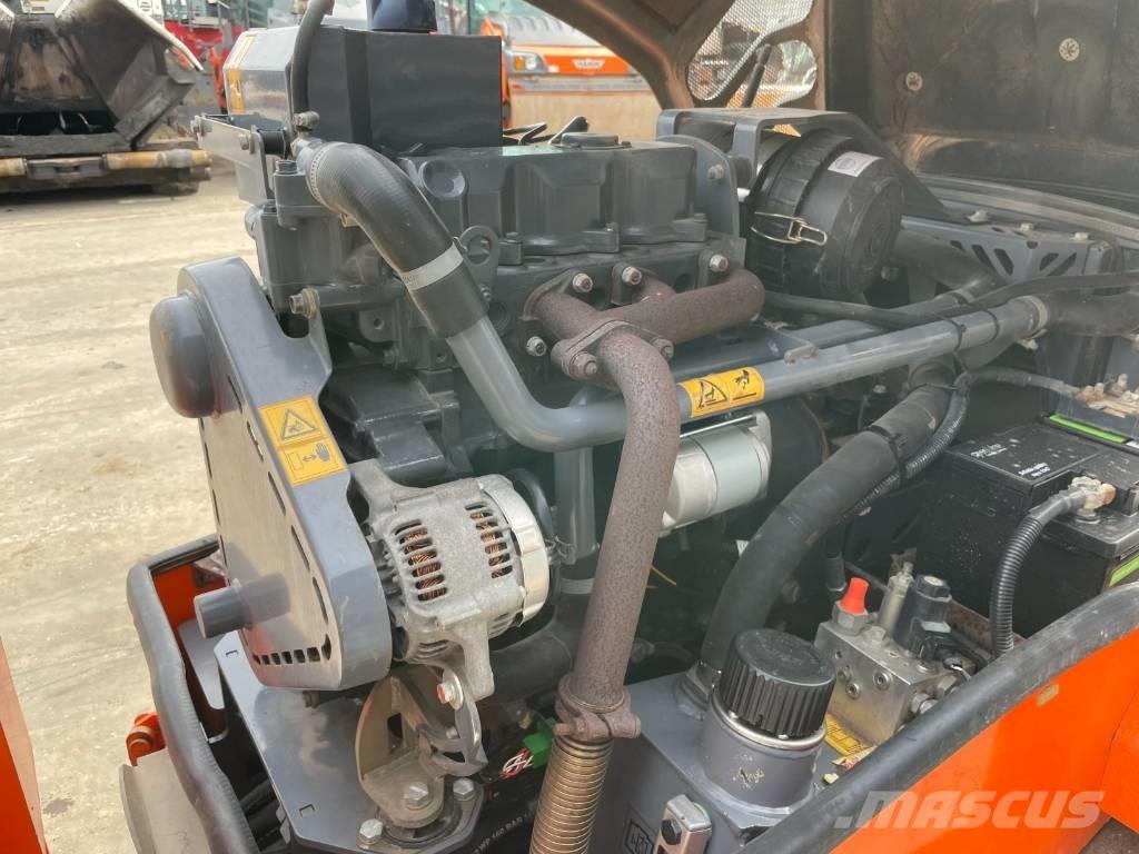 Hamm HD 12 VV Divvalču grunts veltņi