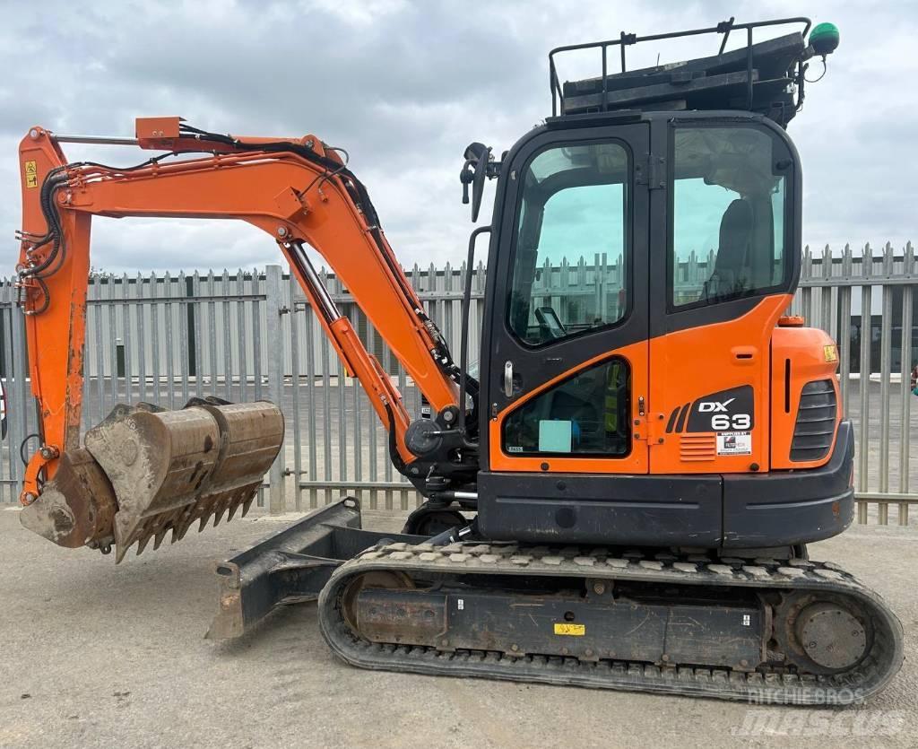Doosan DX 63-3 Kāpurķēžu ekskavatori