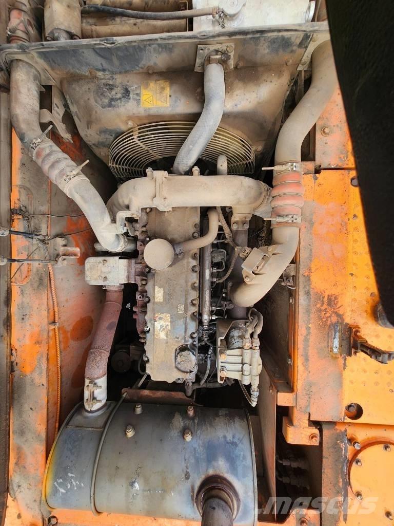 Doosan DX 210WA Ekskavatori uz riteņiem