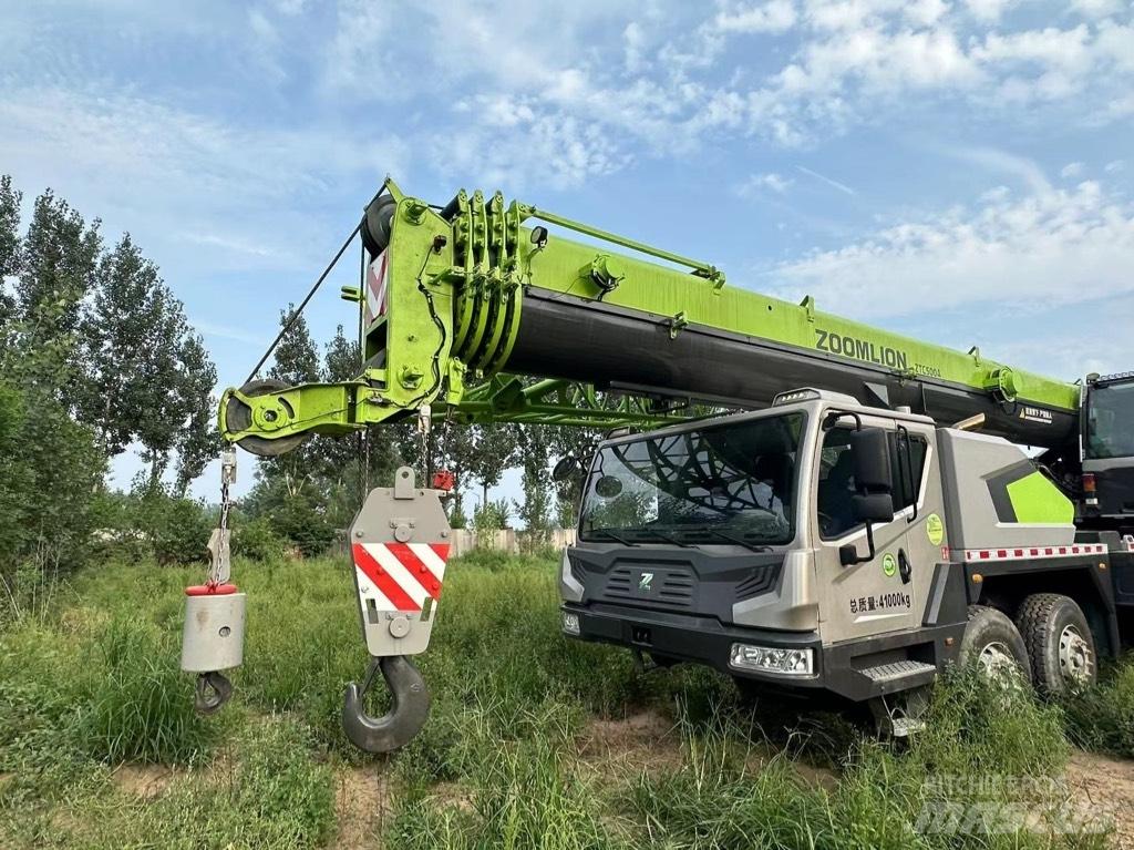 Zoomlion ZTC500A Visurgājēji celtņi