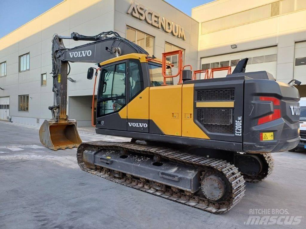 Volvo EC200E NL Kāpurķēžu ekskavatori