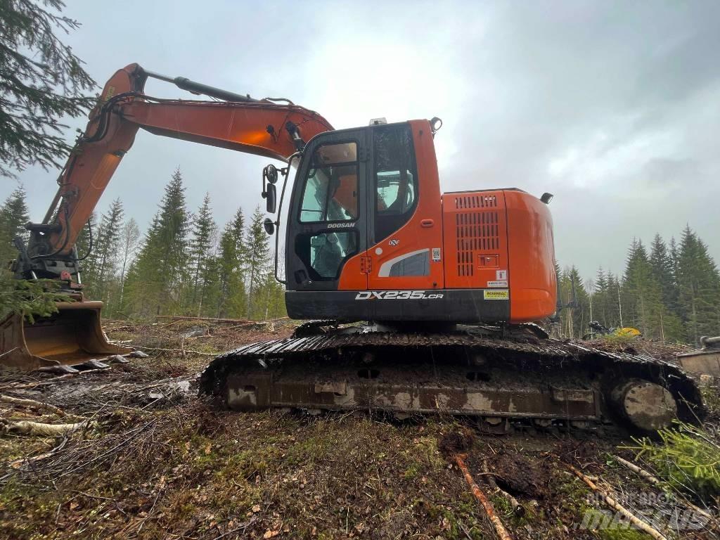 Doosan DX 235 LCR-5 Kāpurķēžu ekskavatori