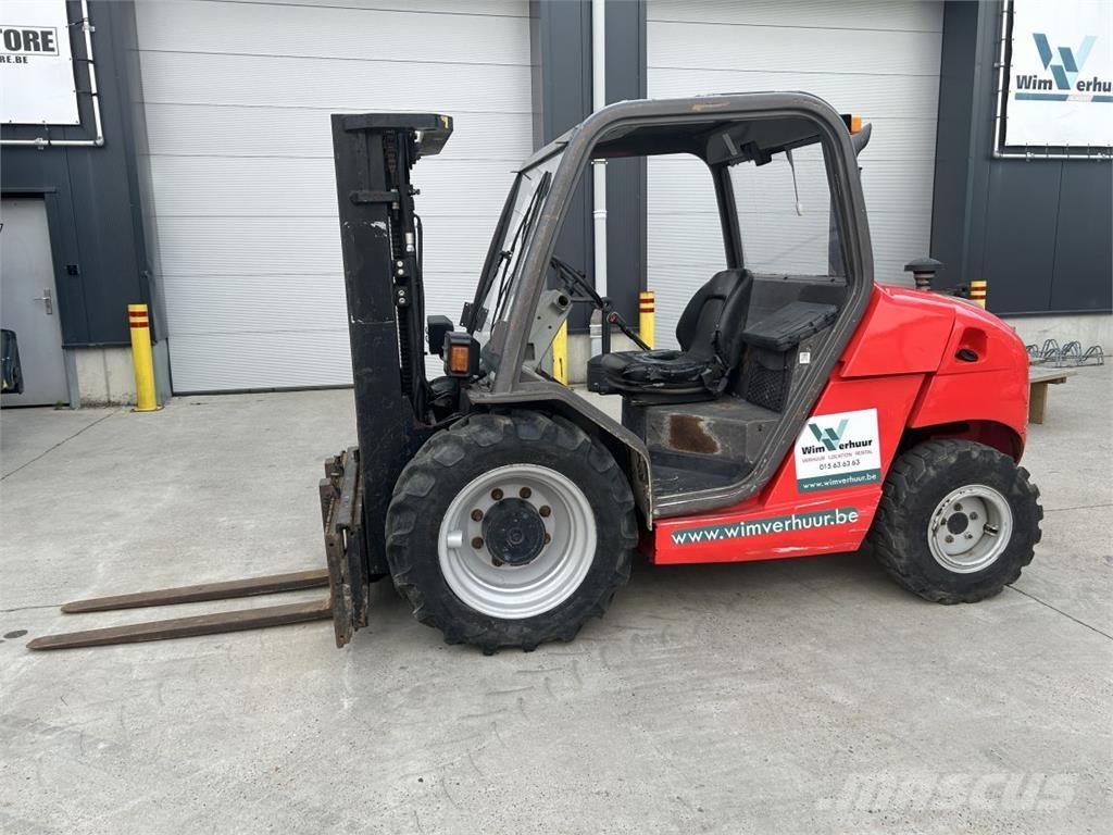 Manitou MH25-4 Apvidus autokrāvējs