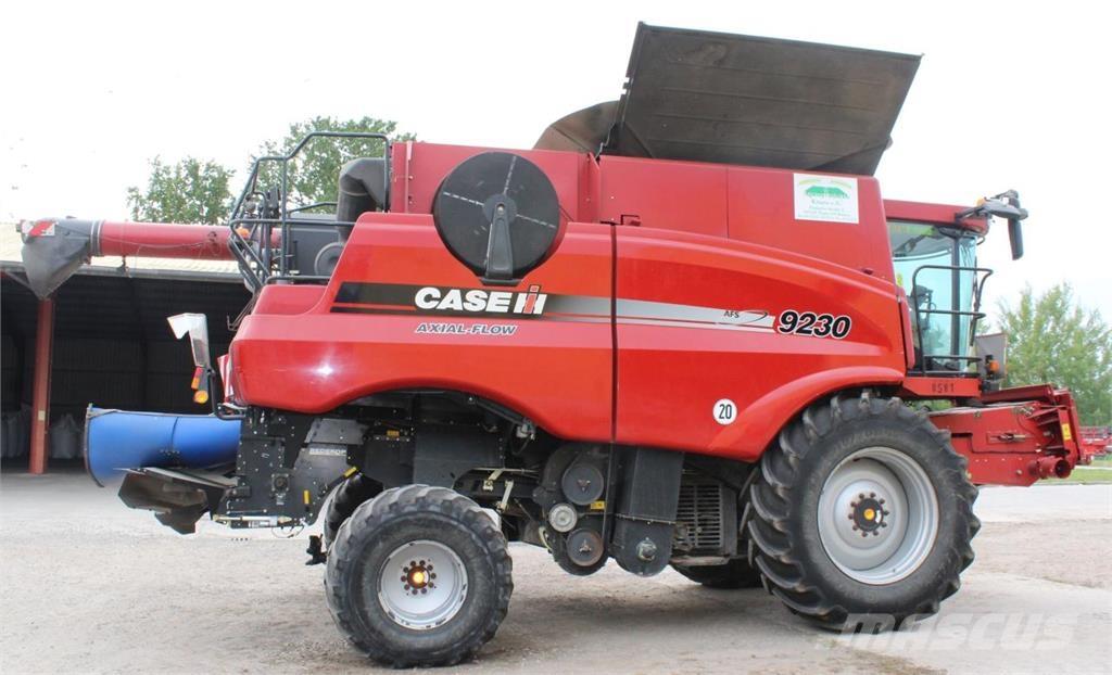 Case IH AF 9230 Ražas novākšanas kombaini