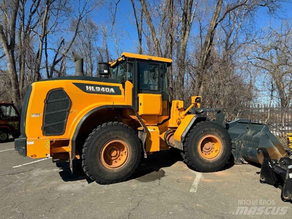 Hyundai HL 940 Iekrāvēji uz riteņiem