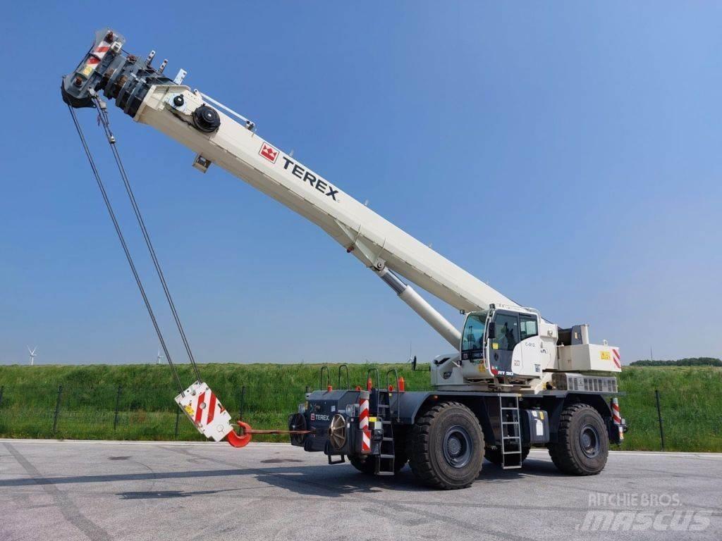 Terex RT 90 Celtņi nelīdzenām virsmām