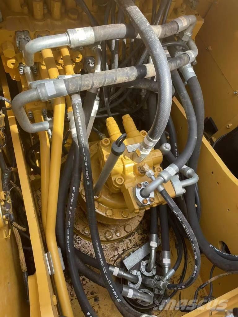 CAT 320D Kāpurķēžu ekskavatori