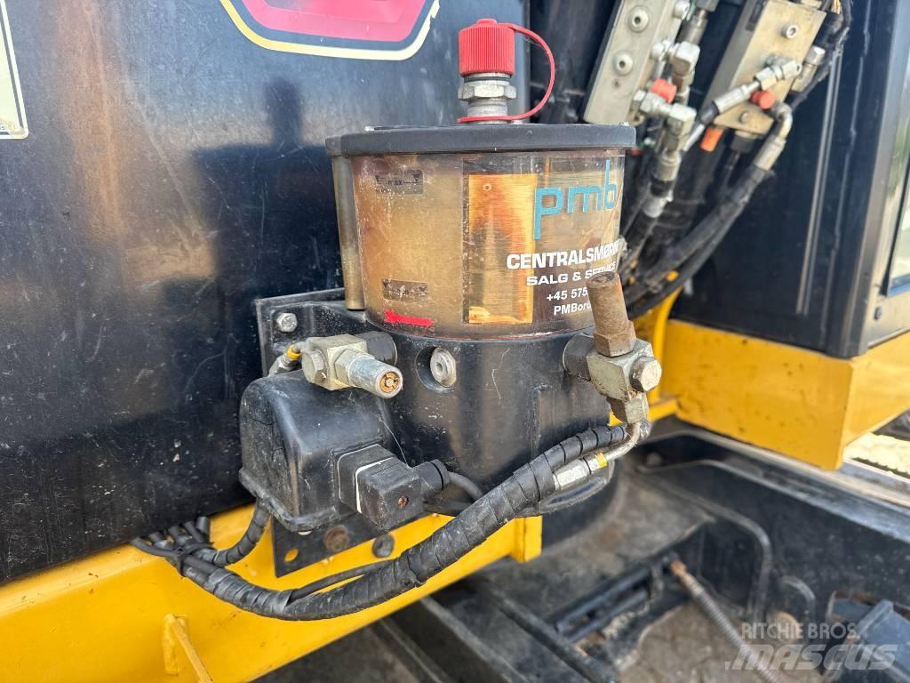 CAT 310 Kāpurķēžu ekskavatori