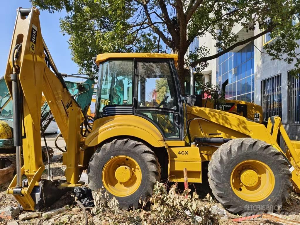 JCB 4 CX Ekskavatori-iekrāvēji