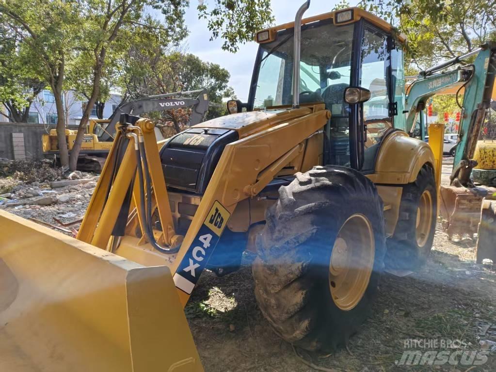 JCB 4 CX Ekskavatori-iekrāvēji