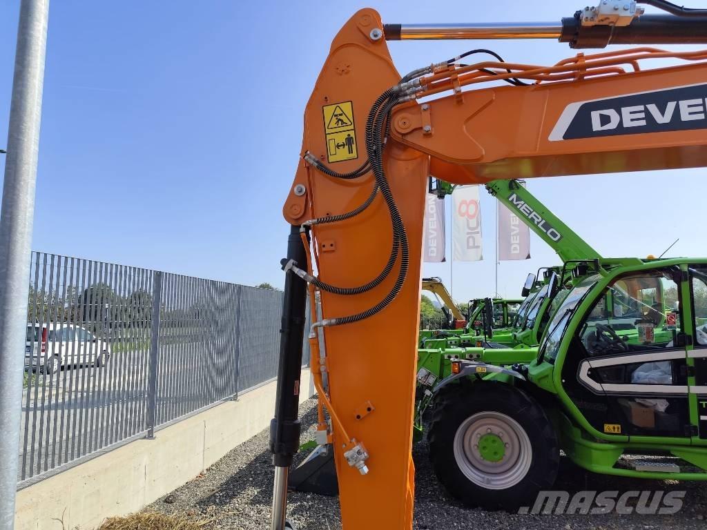 Develon DX 140 LCR-7 Kāpurķēžu ekskavatori