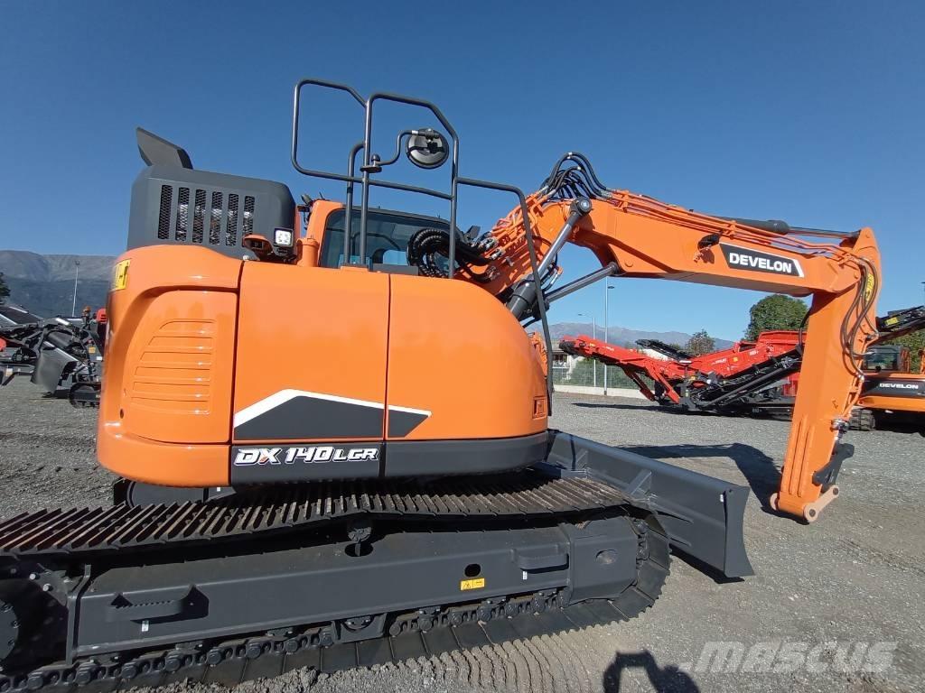 Develon DX 140 LCR-7 Kāpurķēžu ekskavatori