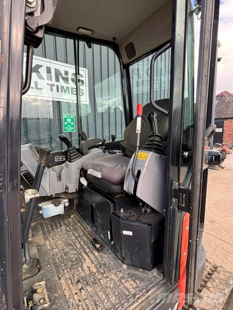 Kubota U 27 Mini ekskavatori < 7 t