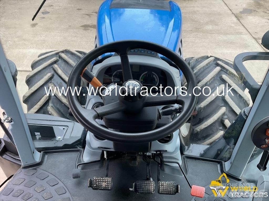 New Holland T 7.245 Traktori