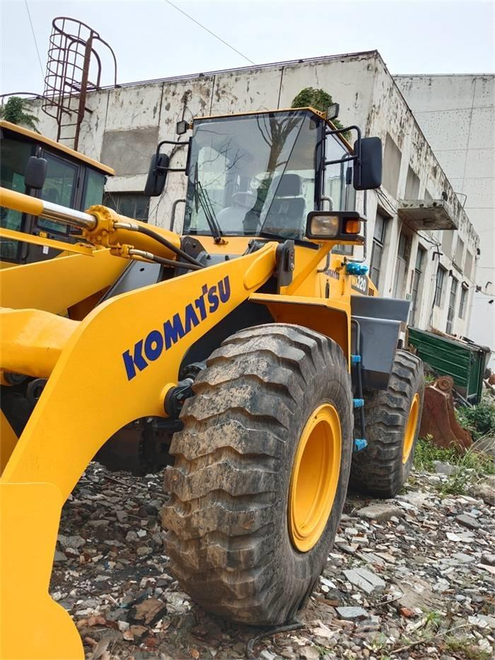 Komatsu WA 320-5 Iekrāvēji uz riteņiem