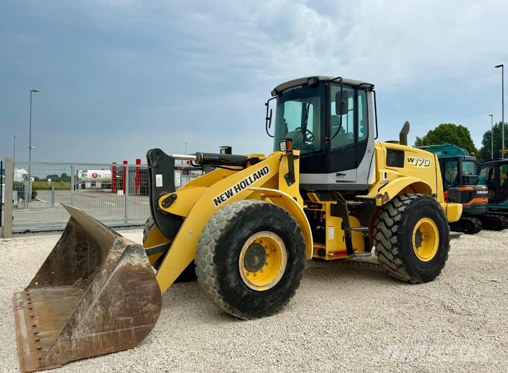 New Holland W 170 Iekrāvēji uz riteņiem