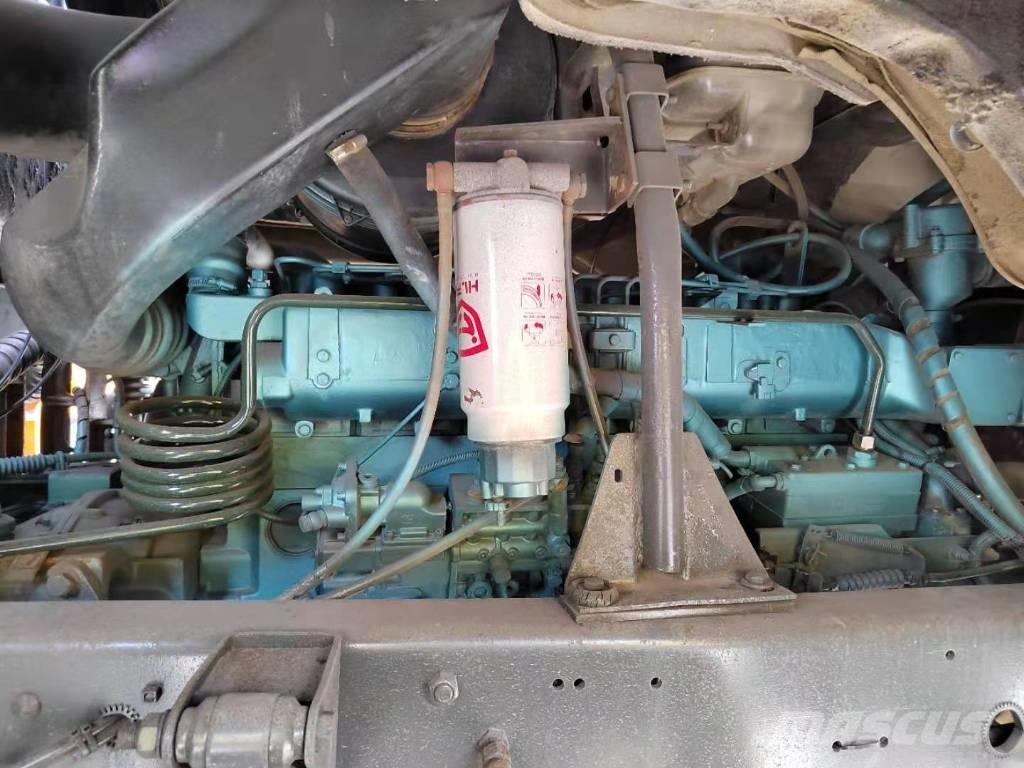 Howo 375 8x4 Pašizgāzējs