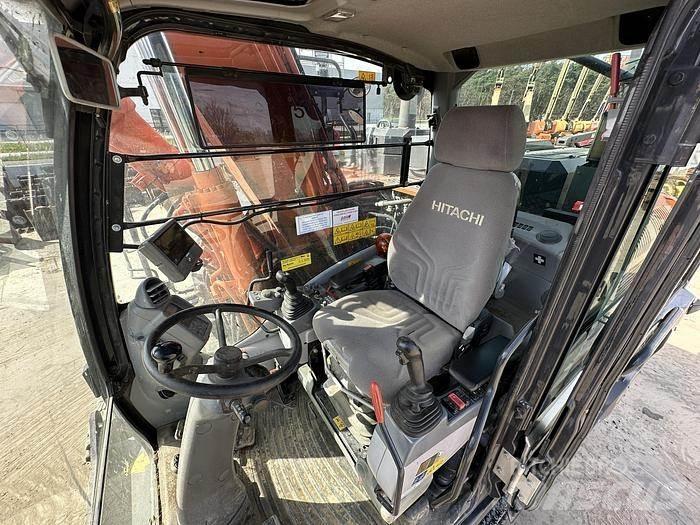Hitachi ZX140W-6 Ekskavatori uz riteņiem