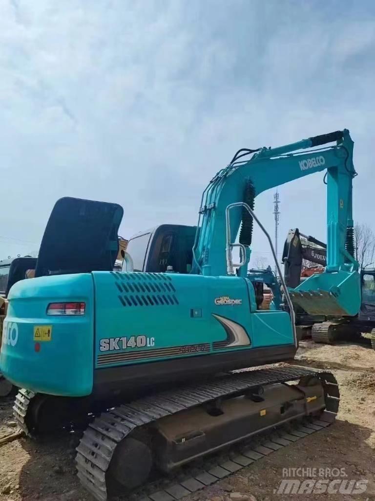 Kobelco SK 140 LC Kāpurķēžu ekskavatori