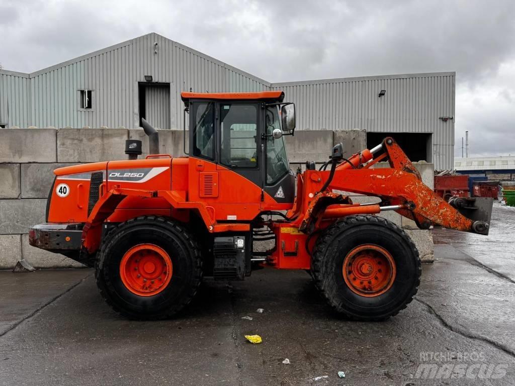 Doosan DL250-5 Iekrāvēji uz riteņiem
