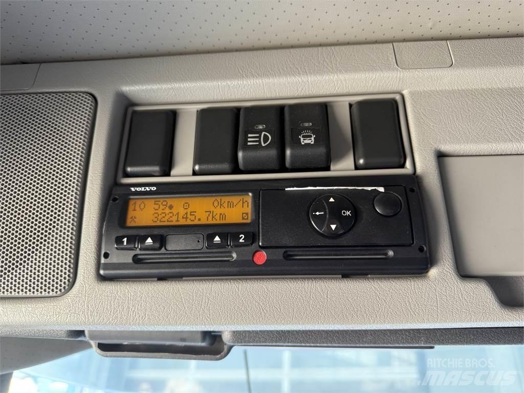 Volvo FM 370 6X2 Smagās mašīnas ar celtni