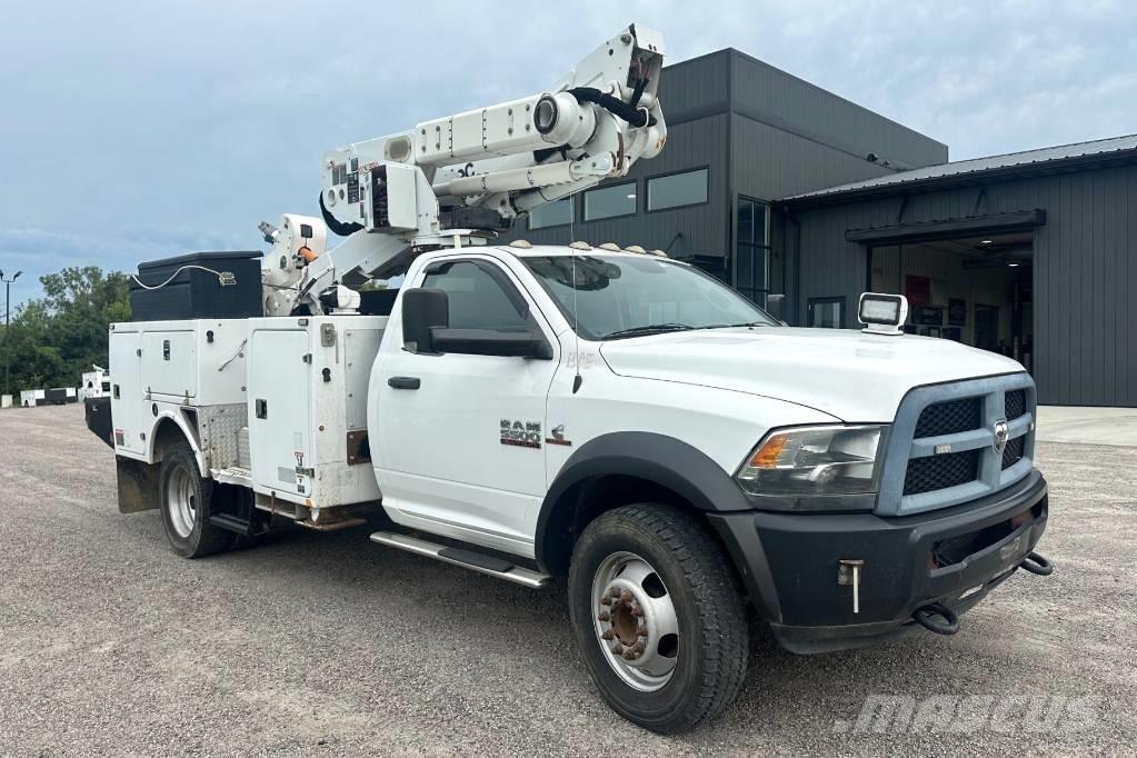 RAM 5500 TRADESMAN Pacēlāji uz automašīnas bāzes