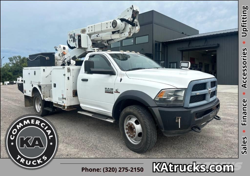 RAM 5500 TRADESMAN Pacēlāji uz automašīnas bāzes