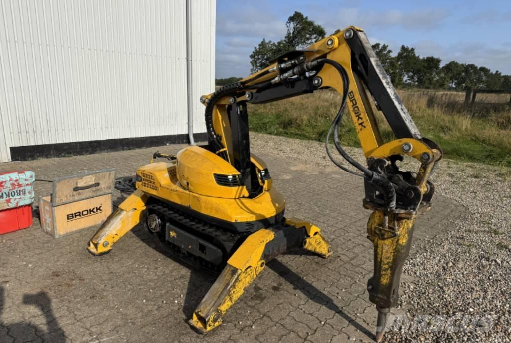 Brokk 110 Demontāžas ekskavators