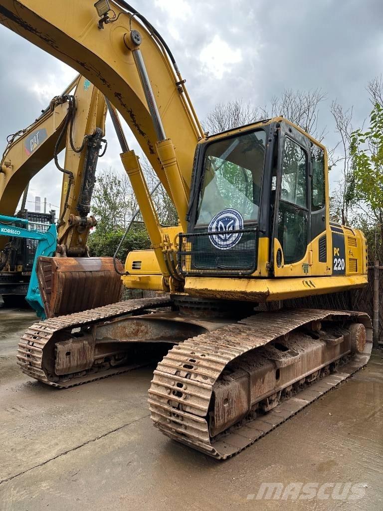 Komatsu PC 220-8 Kāpurķēžu ekskavatori