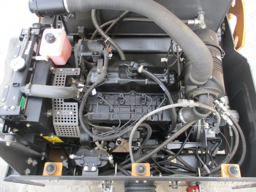 CASE 450 DX Divvalču grunts veltņi