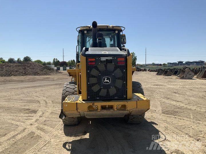 John Deere 624KII Iekrāvēji uz riteņiem