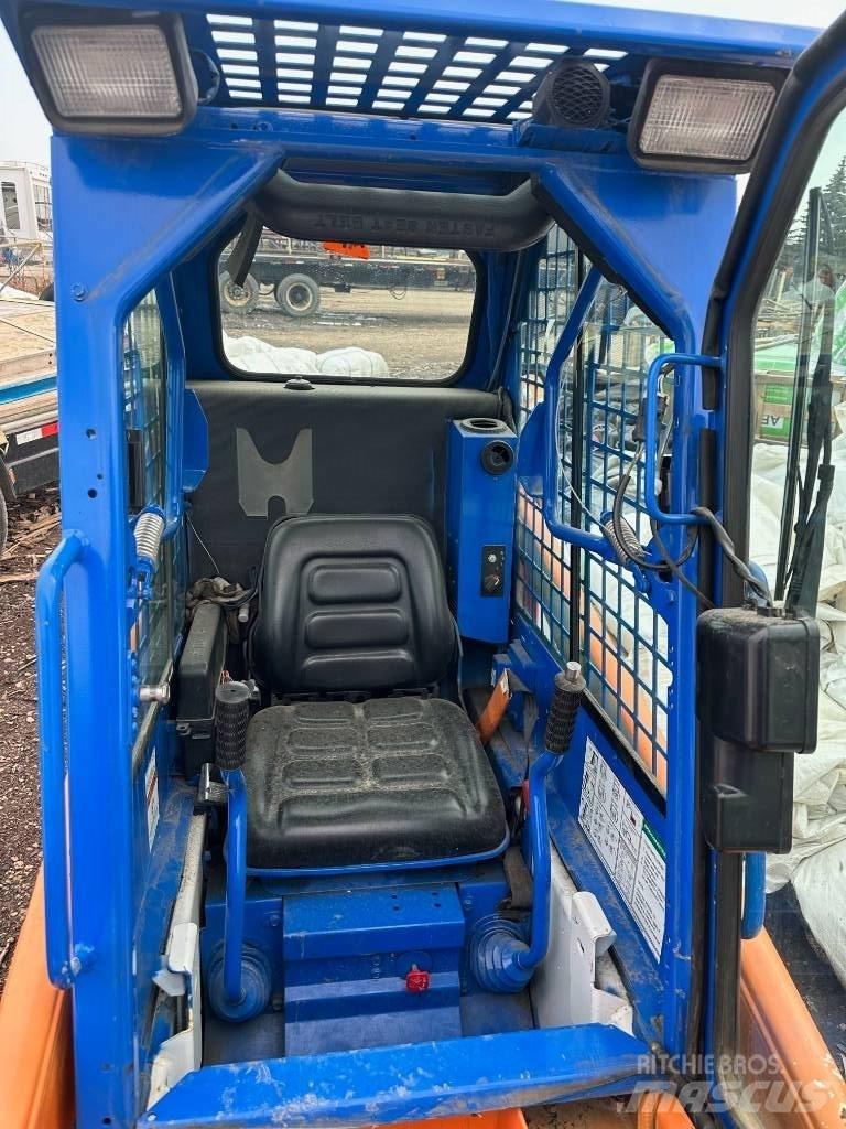 Bobcat S 70 Lietoti riteņu kompaktiekrāvēji