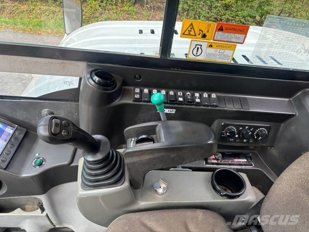 Takeuchi TB 290 Vidēja lieluma ekskavatori 7 t - 12 t