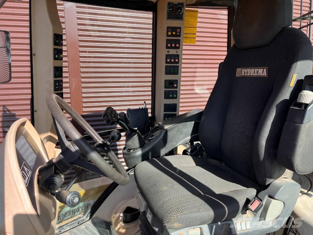 Hydrema 922D Pašizgāzēji