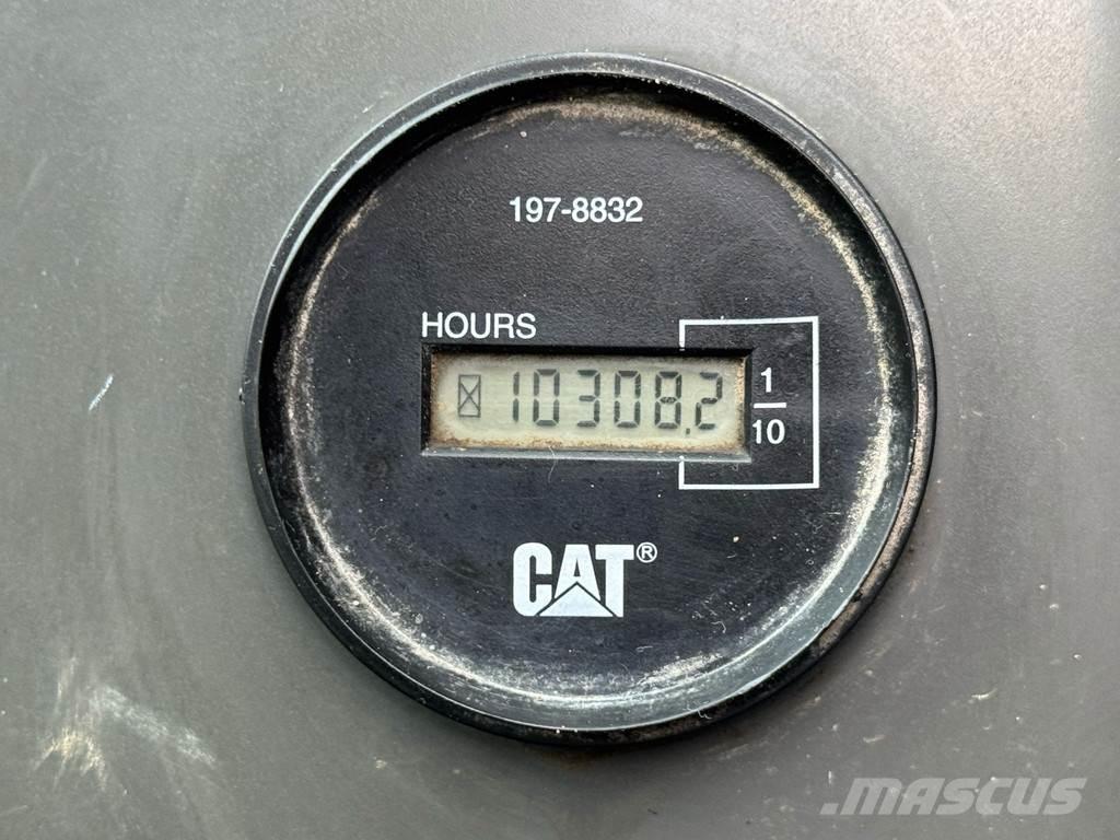 CAT M315D Ekskavatori uz riteņiem