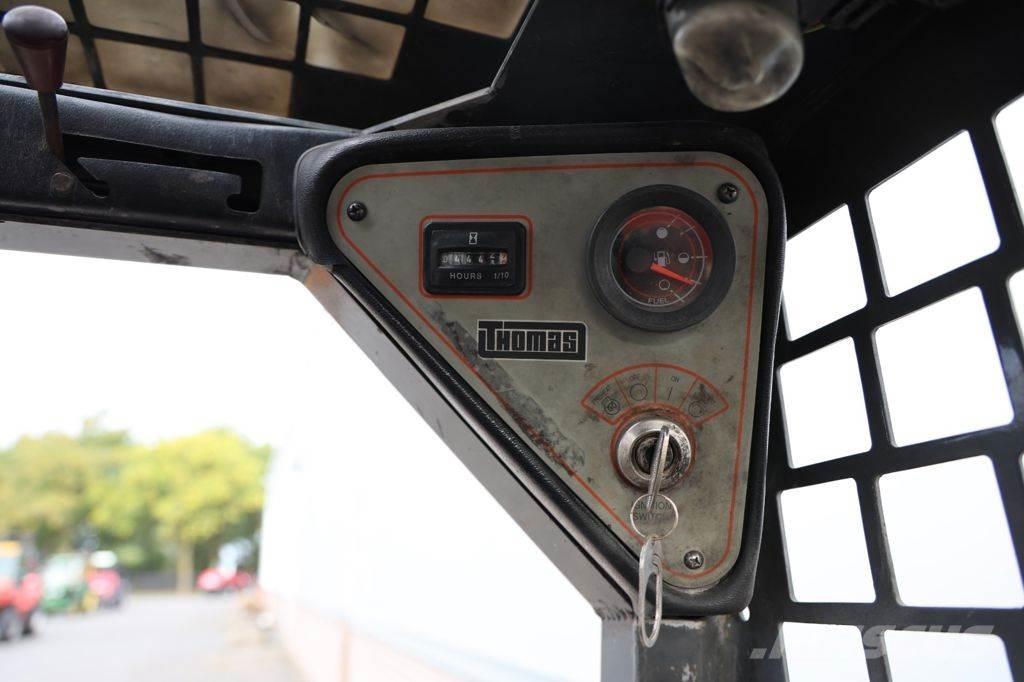 Thomas T135S Lietoti riteņu kompaktiekrāvēji