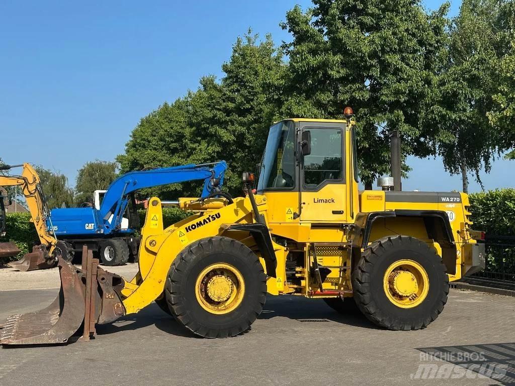 Komatsu WA270-3 Iekrāvēji uz riteņiem