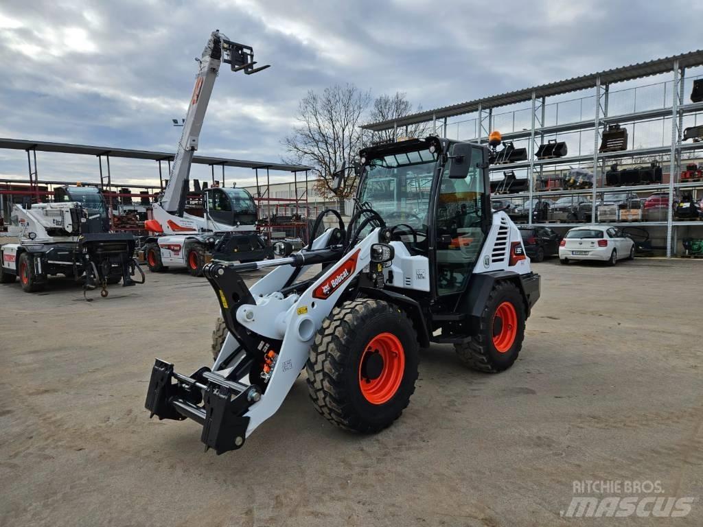 Bobcat L95 Iekrāvēji uz riteņiem