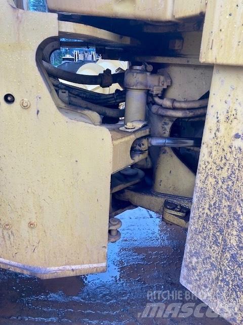 CAT 966 F II Iekrāvēji uz riteņiem