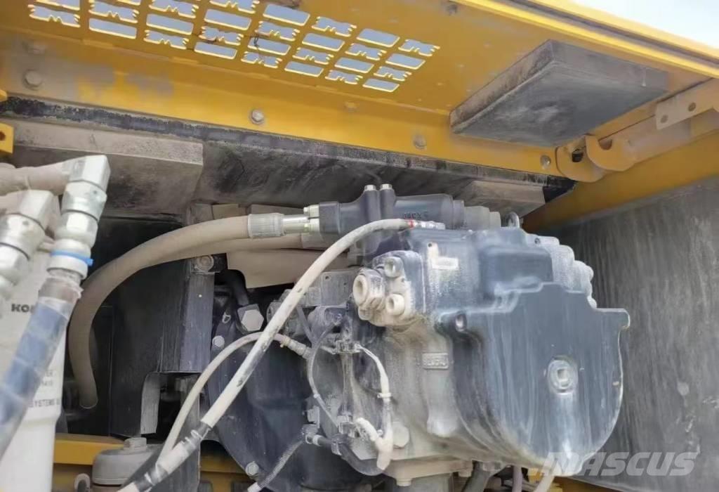 Komatsu PC 460-8 Kāpurķēžu ekskavatori