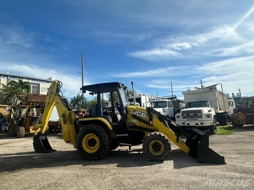 JCB 3 CX Ekskavatori-iekrāvēji