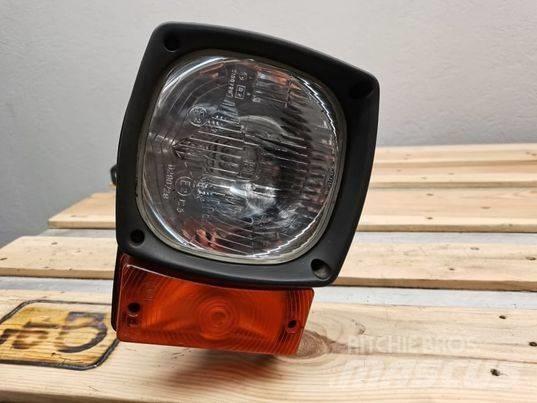 JCB 535-95 lamp Kabīnes un interjers