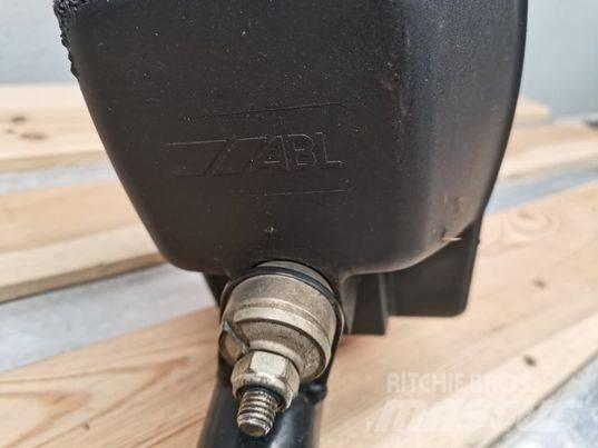 JCB 535-95 lamp Kabīnes un interjers