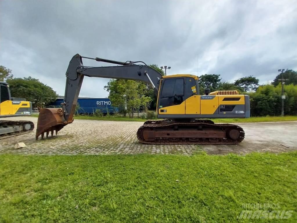 Volvo EC 220 DL Kāpurķēžu ekskavatori