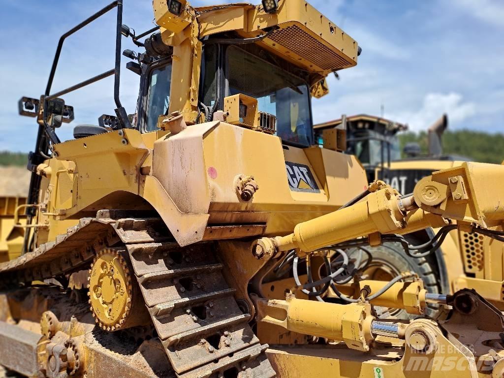 CAT D 8 T Kāpurķēžu buldozeri