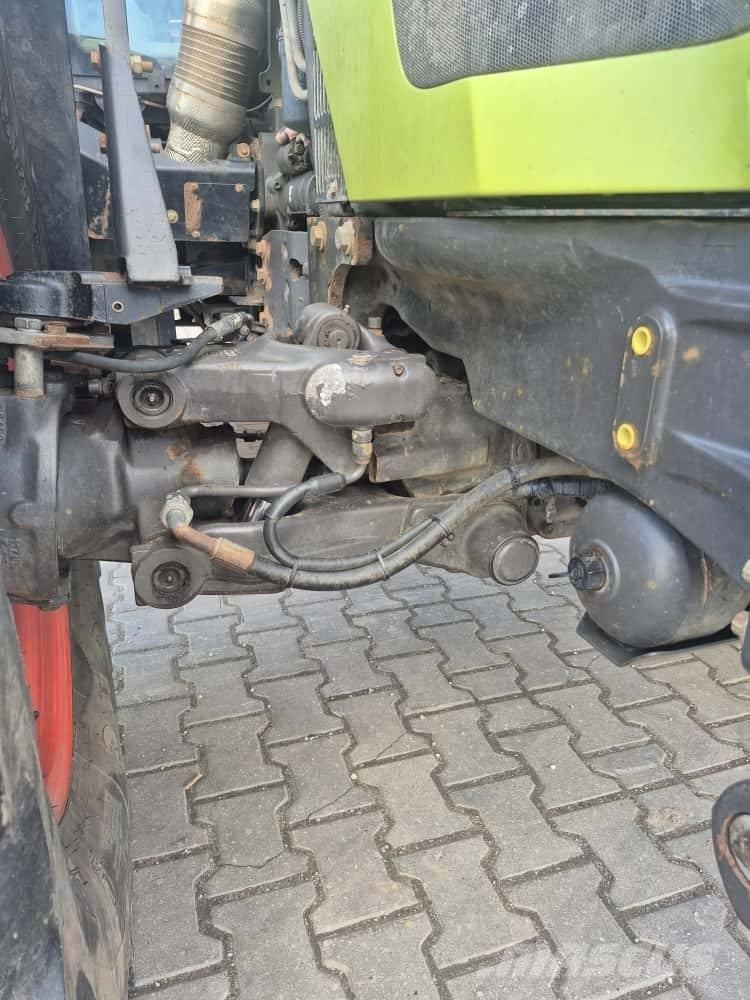 CLAAS Arion 530 Traktori