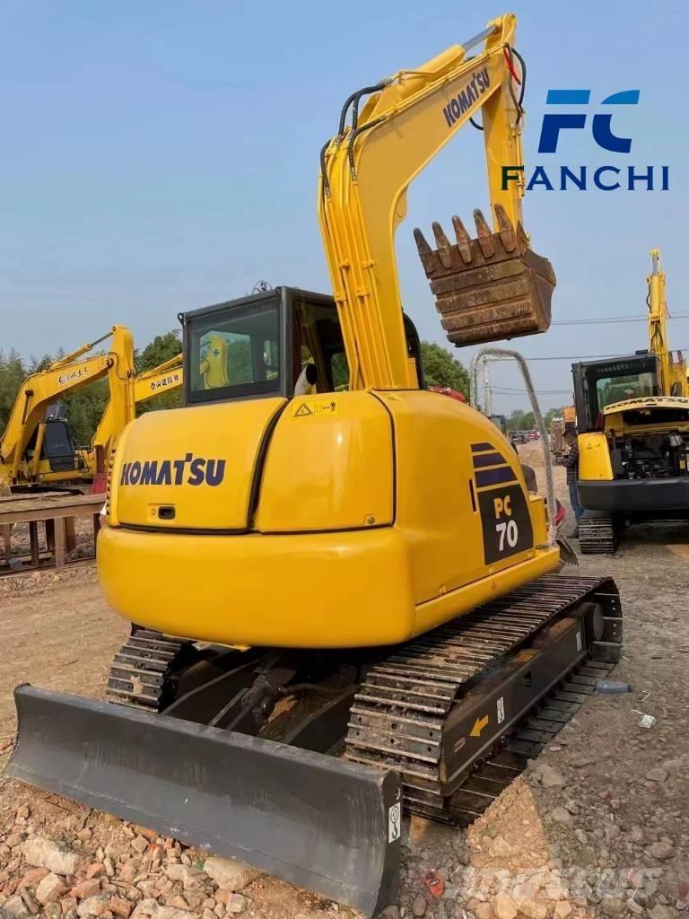Komatsu PC 70 Vidēja lieluma ekskavatori 7 t - 12 t