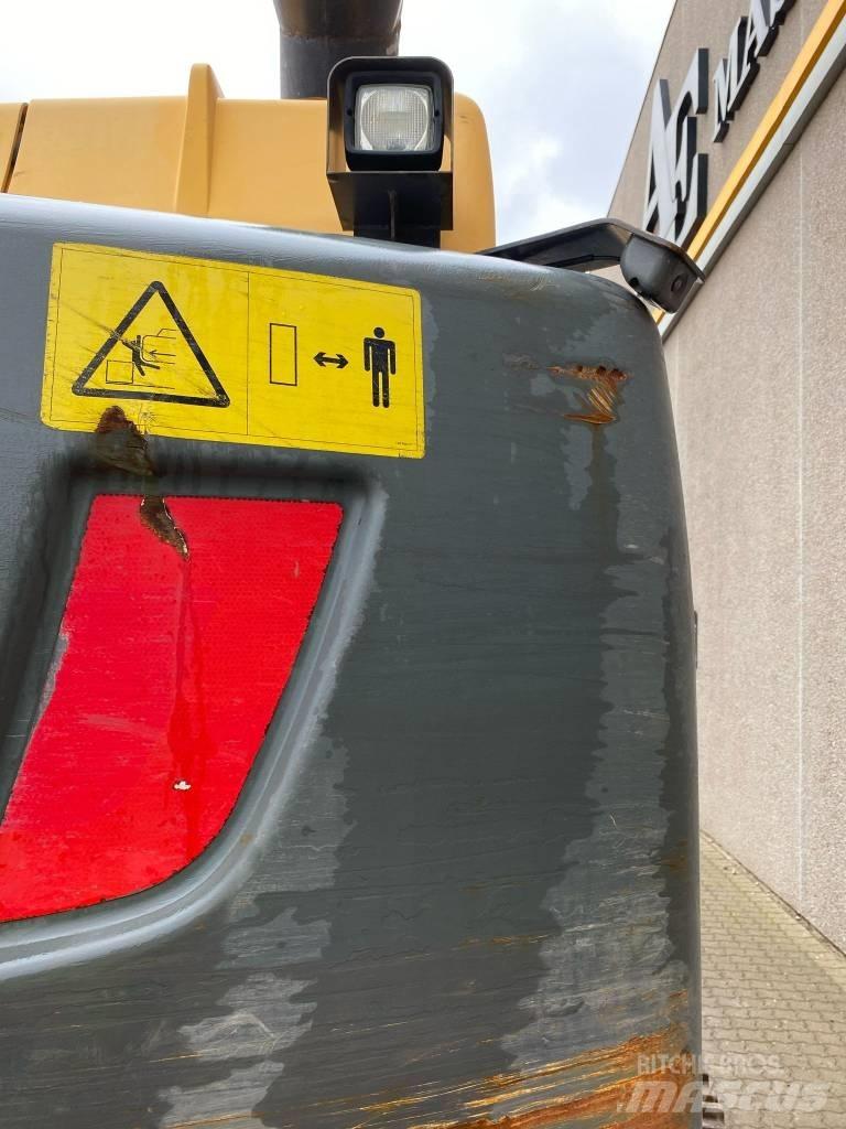 Volvo EC 300 D L Kāpurķēžu ekskavatori