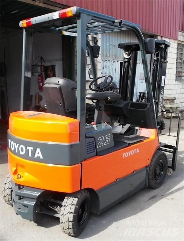 Toyota 7 FBMF 25 Elektriskie iekrāvēji