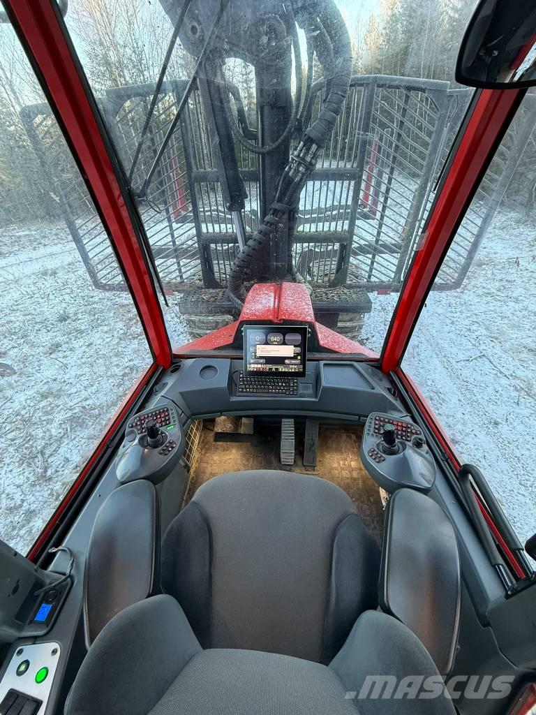 Komatsu 875 Forvarderi